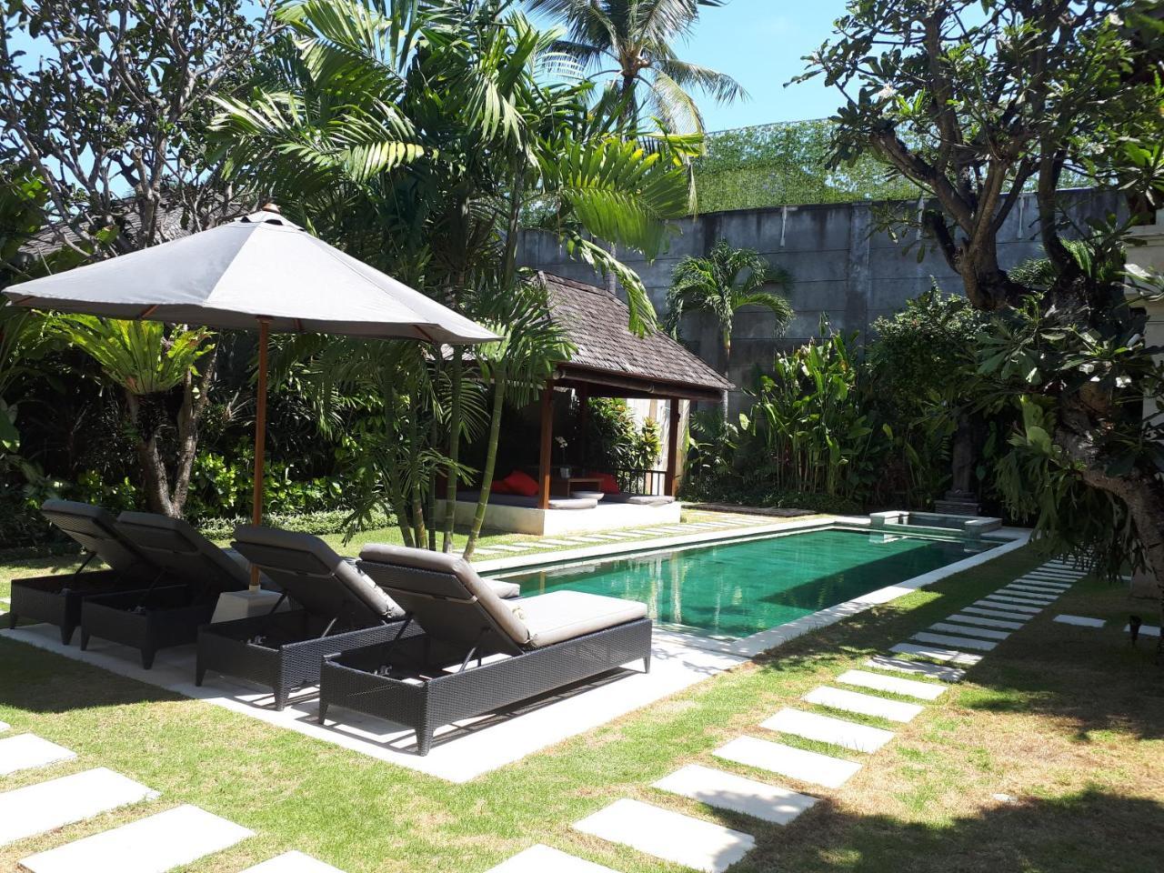 Villa Zanissa Seminyak Buitenkant foto