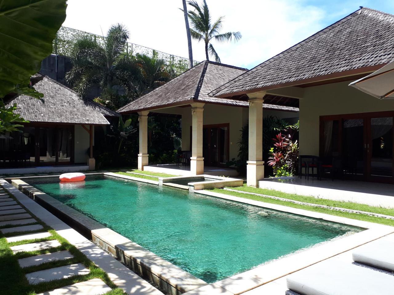 Villa Zanissa Seminyak Buitenkant foto